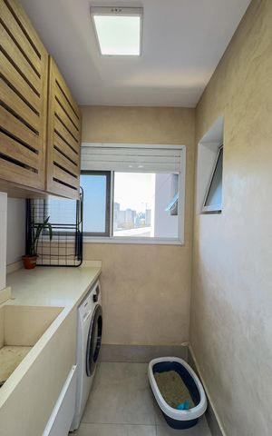Apartamento à venda com 92m², 2 quartos e 2 vagasCozinha e Área de Serviço