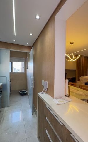 Apartamento à venda com 92m², 2 quartos e 2 vagasCozinha e Área de Serviço
