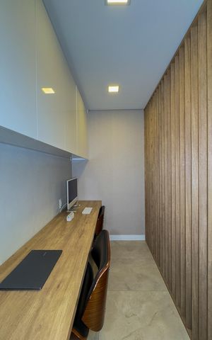 Apartamento à venda com 92m², 2 quartos e 2 vagasEscritório