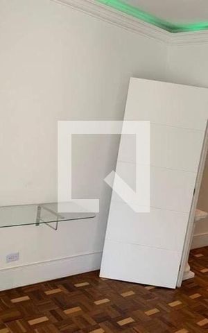 Apartamento à venda com 83m², 3 quartos e sem vaga