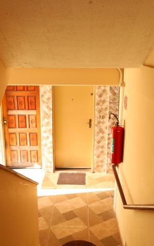 Apartamento para alugar com 51m², 2 quartos e 1 vagaÁrea comum - Saguão do prédio