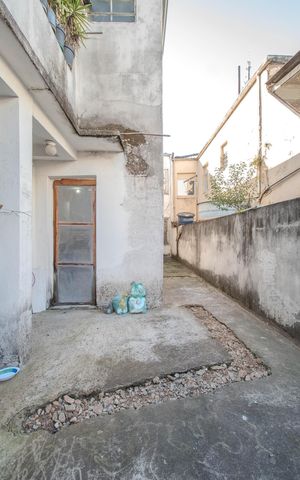 Casa à venda com 96m², 2 quartos e sem vaga Casa à venda com 96m², 2 quartos e sem vagaQuintal