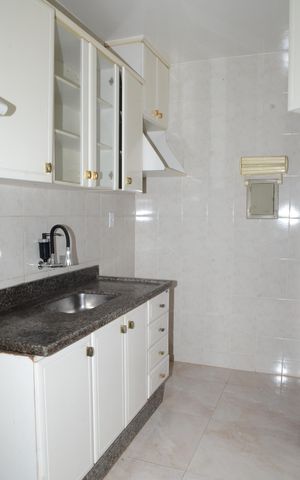 Apartamento à venda com 70m², 3 quartos e 1 vaga Apartamento à venda com 70m², 3 quartos e 1 vagaCozinha