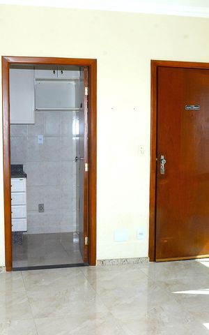 Apartamento à venda com 70m², 3 quartos e 1 vaga Apartamento à venda com 70m², 3 quartos e 1 vagaSala