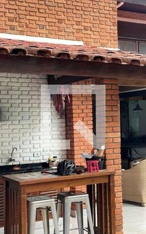 Casa à venda com 460m², 4 quartos e 6 vagas