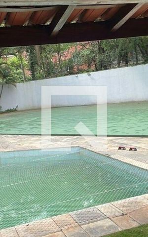 Casa à venda com 460m², 4 quartos e 6 vagas