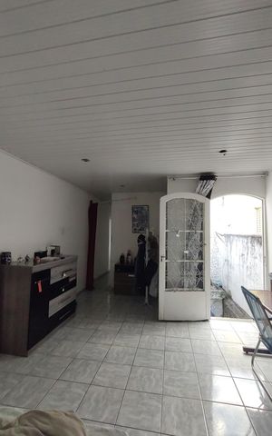 Casa à venda com 130m², 3 quartos e 1 vaga
