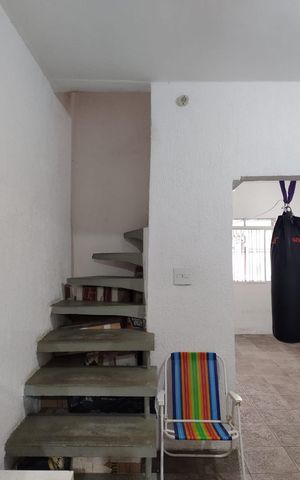 Casa à venda com 130m², 3 quartos e 1 vaga
