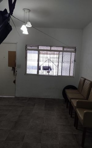 Casa à venda com 130m², 3 quartos e 1 vaga