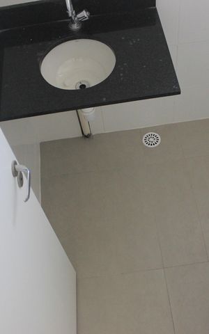 Apartamento à venda com 57m², 2 quartos e 1 vagaBanheiro social 