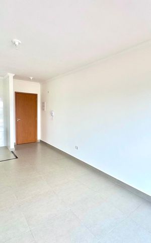 Apartamento à venda com 53m², 2 quartos e 1 vaga Apartamento à venda com 53m², 2 quartos e 1 vagaSala