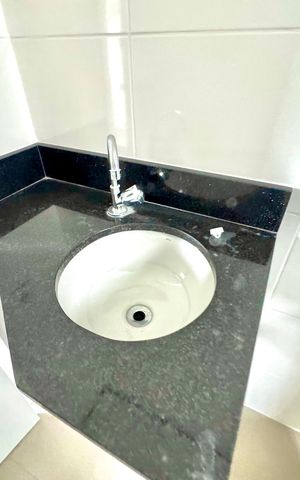 Apartamento à venda com 53m², 2 quartos e 1 vaga Apartamento à venda com 53m², 2 quartos e 1 vagaBanheiro