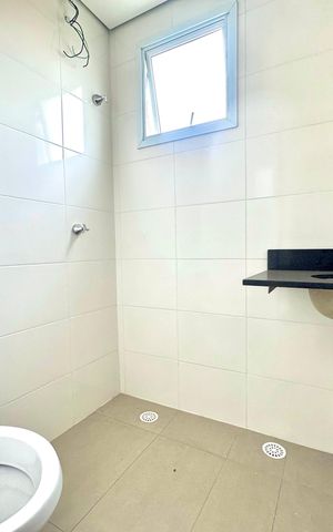 Apartamento à venda com 53m², 2 quartos e 1 vaga Apartamento à venda com 53m², 2 quartos e 1 vagaBanheiro 2