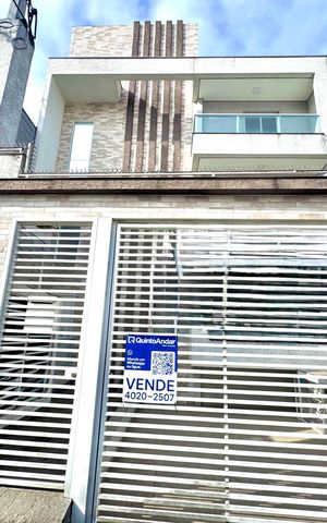 Apartamento à venda com 53m², 2 quartos e 1 vaga Apartamento à venda com 53m², 2 quartos e 1 vagaPlaca instalada na fachada do imóvel