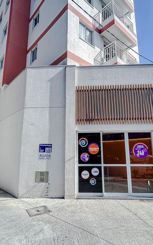 Apartamento para alugar com 35m², 2 quartos e sem vagaFachada com Plaquinha