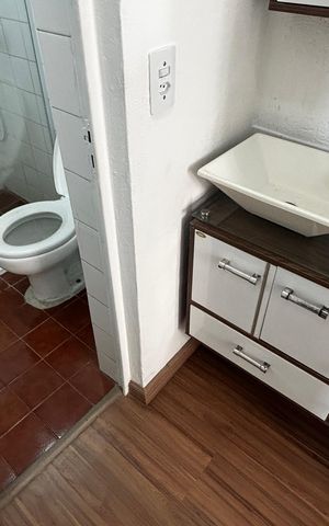 Apartamento à venda com 52m², 2 quartos e 1 vaga Apartamento à venda com 52m², 2 quartos e 1 vagaBanheiro