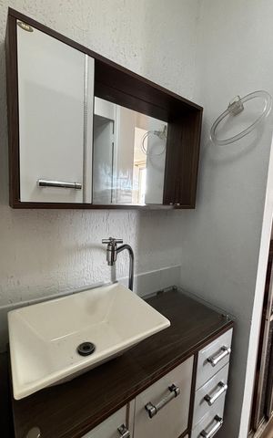 Apartamento à venda com 52m², 2 quartos e 1 vaga Apartamento à venda com 52m², 2 quartos e 1 vagaBanheiro