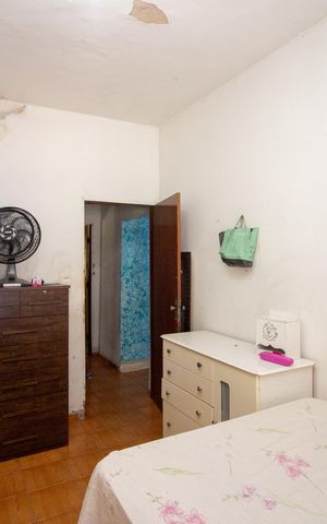 Casa à venda com 100m², 2 quartos e 2 vagas Casa à venda com 100m², 2 quartos e 2 vagasQuarto 1