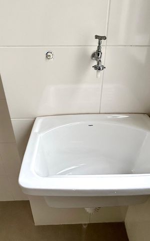 Apartamento à venda com 53m², 2 quartos e 1 vaga Apartamento à venda com 53m², 2 quartos e 1 vagaÁrea de Serviço