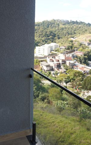 Casa de condomínio à venda com 220m², 3 quartos e 2 vagasSacada