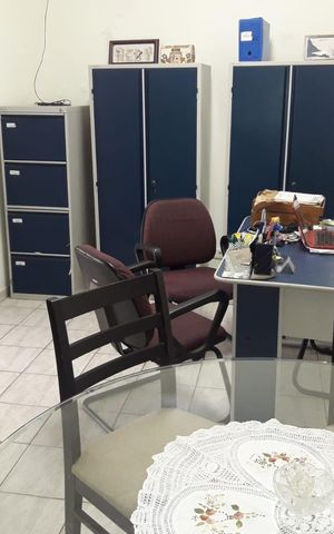 Casa à venda com 411m², 5 quartos e 6 vagas Casa à venda com 411m², 5 quartos e 6 vagasCozinha