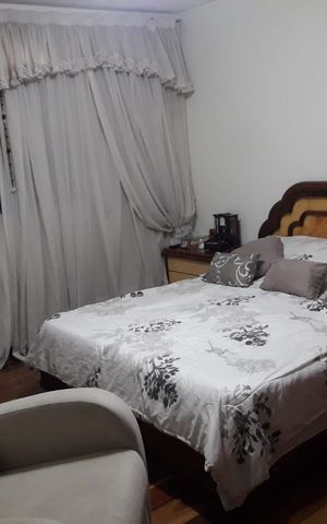 Casa à venda com 411m², 5 quartos e 6 vagas Casa à venda com 411m², 5 quartos e 6 vagasSuíte 1