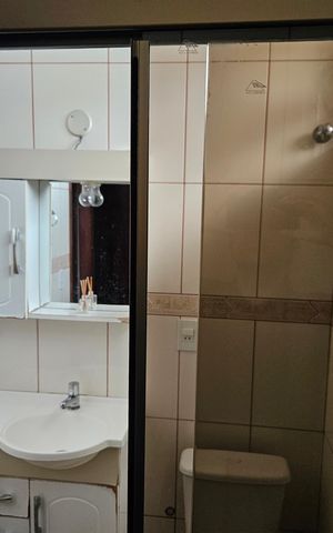 Casa à venda com 150m², 4 quartos e 2 vagas Casa à venda com 150m², 4 quartos e 2 vagasBanheiro