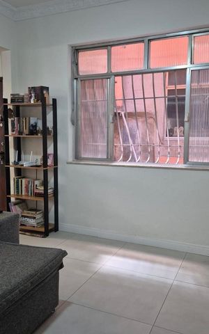 Apartamento à venda com 75m², 2 quartos e sem vagaSala