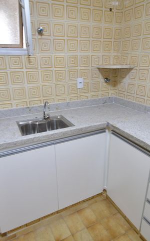 Apartamento à venda com 80m², 2 quartos e 1 vagaCozinha