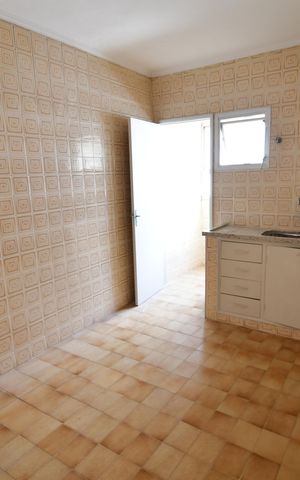 Apartamento à venda com 80m², 2 quartos e 1 vagaCozinha