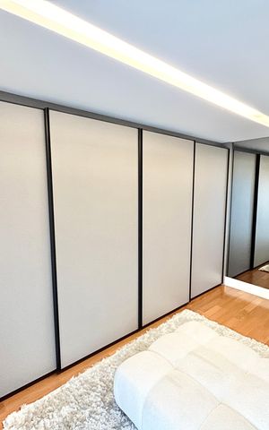 Apartamento à venda com 297m², 4 quartos e 5 vagas Apartamento à venda com 297m², 4 quartos e 5 vagasQuarto 4 - Suíte
