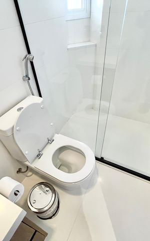 Apartamento à venda com 297m², 4 quartos e 5 vagas Apartamento à venda com 297m², 4 quartos e 5 vagasBanheiro da Suíte 1