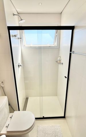 Apartamento à venda com 297m², 4 quartos e 5 vagas Apartamento à venda com 297m², 4 quartos e 5 vagasBanheiro da Suíte 2