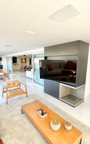 Apartamento à venda com 297m², 4 quartos e 5 vagas Apartamento à venda com 297m², 4 quartos e 5 vagasVaranda gourmet