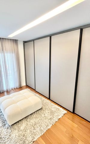 Apartamento à venda com 297m², 4 quartos e 5 vagas Apartamento à venda com 297m², 4 quartos e 5 vagasQuarto 4 - Suíte