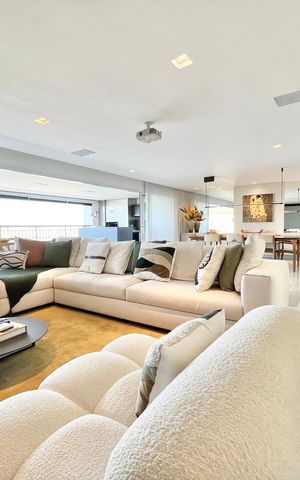 Apartamento à venda com 297m², 4 quartos e 5 vagas Apartamento à venda com 297m², 4 quartos e 5 vagasSala