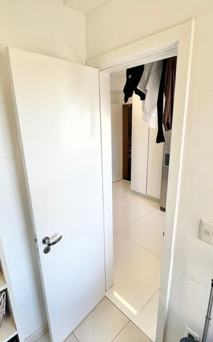 Apartamento à venda com 297m², 4 quartos e 5 vagas Apartamento à venda com 297m², 4 quartos e 5 vagasDespensa