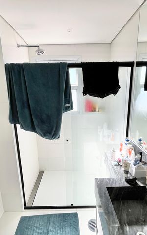 Apartamento à venda com 297m², 4 quartos e 5 vagas Apartamento à venda com 297m², 4 quartos e 5 vagasBanheiro da Suíte 3