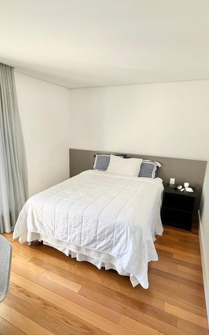 Apartamento à venda com 297m², 4 quartos e 5 vagas Apartamento à venda com 297m², 4 quartos e 5 vagasQuarto 2 - Suíte