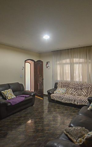 Casa para alugar com 300m², 5 quartos e 2 vagas Casa para alugar com 300m², 5 quartos e 2 vagasSala