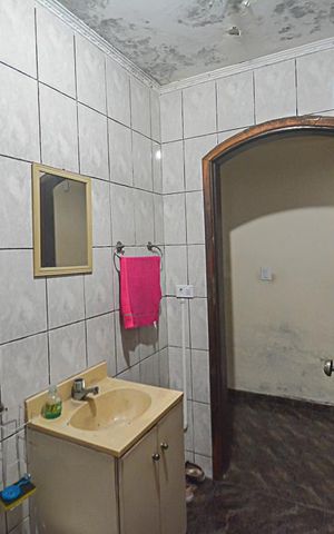 Casa para alugar com 300m², 5 quartos e 2 vagas Casa para alugar com 300m², 5 quartos e 2 vagasLavabo