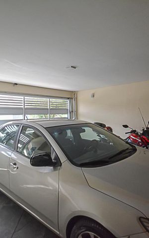 Casa para alugar com 300m², 5 quartos e 2 vagas Casa para alugar com 300m², 5 quartos e 2 vagasGaragem