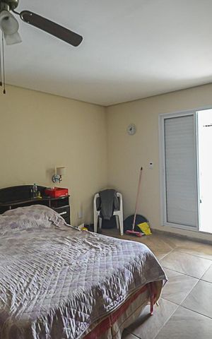 Casa para alugar com 300m², 5 quartos e 2 vagas Casa para alugar com 300m², 5 quartos e 2 vagasQuarto Suíte