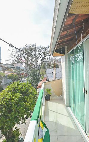 Casa para alugar com 300m², 5 quartos e 2 vagas Casa para alugar com 300m², 5 quartos e 2 vagasSacada