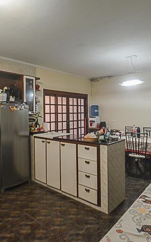 Casa para alugar com 300m², 5 quartos e 2 vagas Casa para alugar com 300m², 5 quartos e 2 vagasCozinha