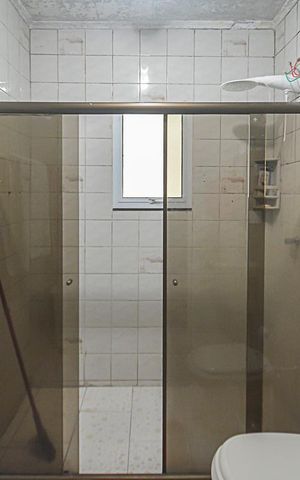 Casa para alugar com 300m², 5 quartos e 2 vagas Casa para alugar com 300m², 5 quartos e 2 vagasBanheiro da Suíte