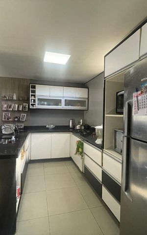 Casa à venda com 130m², 2 quartos e 2 vagas