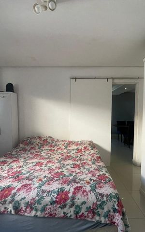 Casa à venda com 130m², 2 quartos e 2 vagas