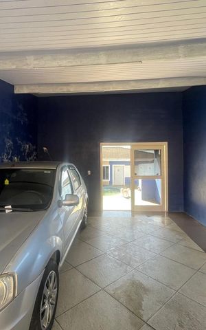 Casa à venda com 130m², 2 quartos e 2 vagas