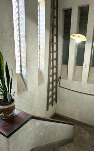 Casa à venda com 1000m², 3 quartos e 2 vagas Casa à venda com 1000m², 3 quartos e 2 vagasCorredor